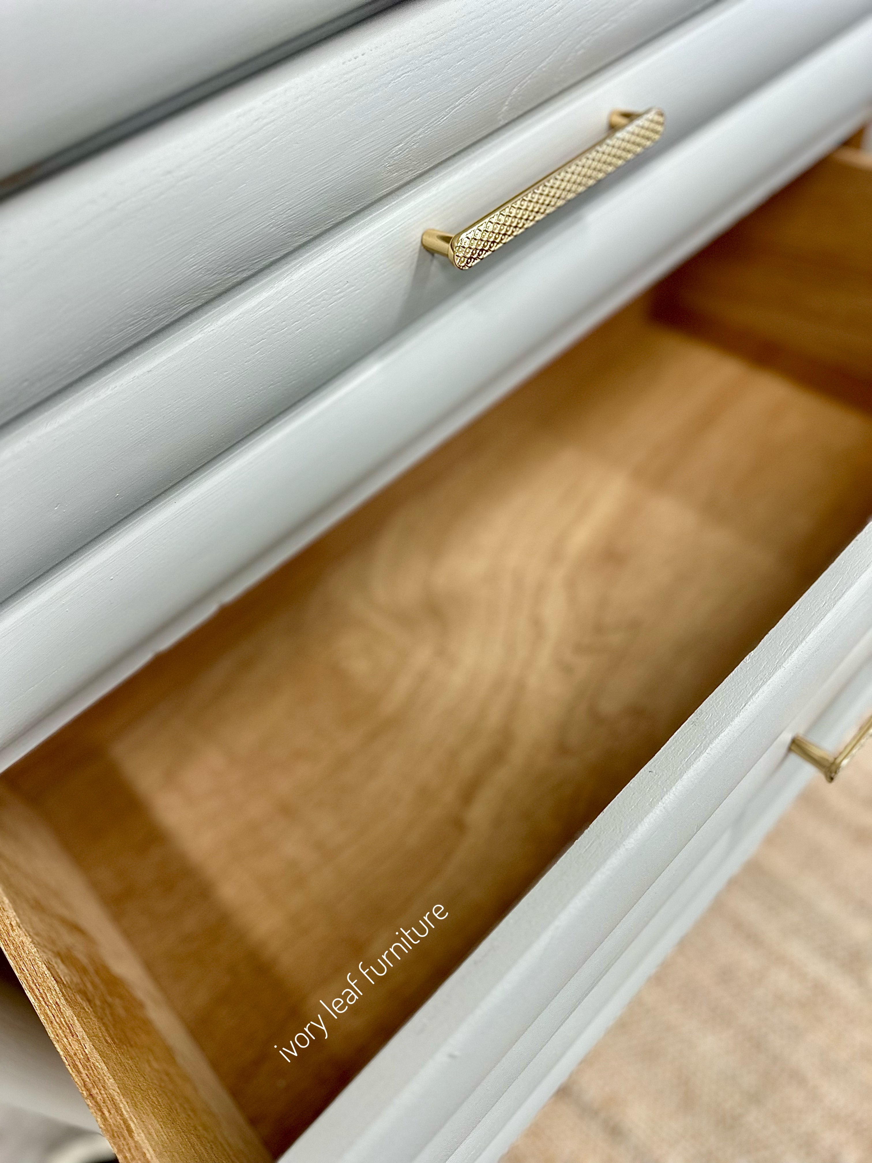 Modern Neutral Wood Dresser | Solid Wood | 5 Drawers