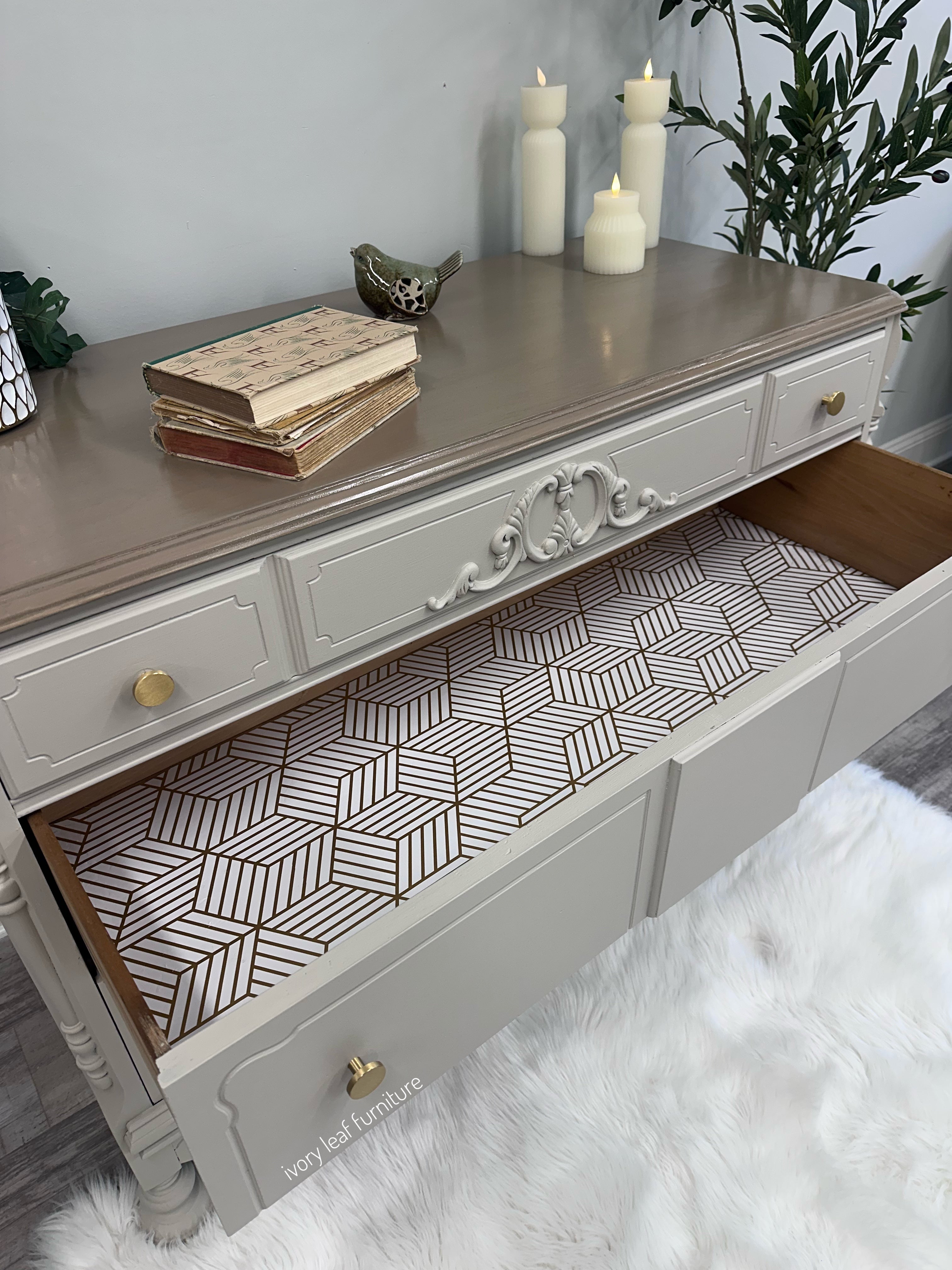 Vintage Solid Wood Dresser/Chest of Drawers-Neutral Finish