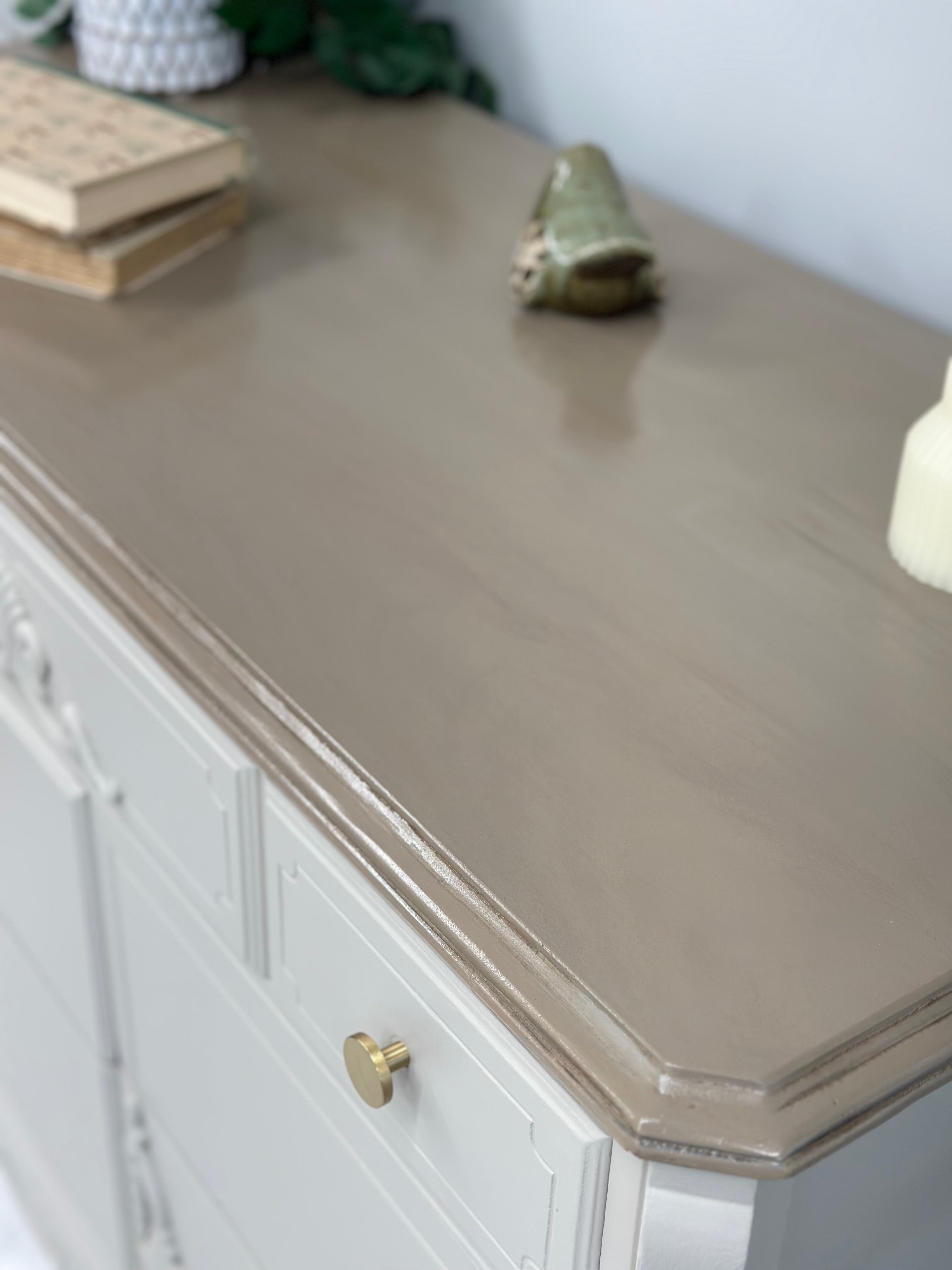 Vintage Solid Wood Dresser/Chest of Drawers-Neutral Finish