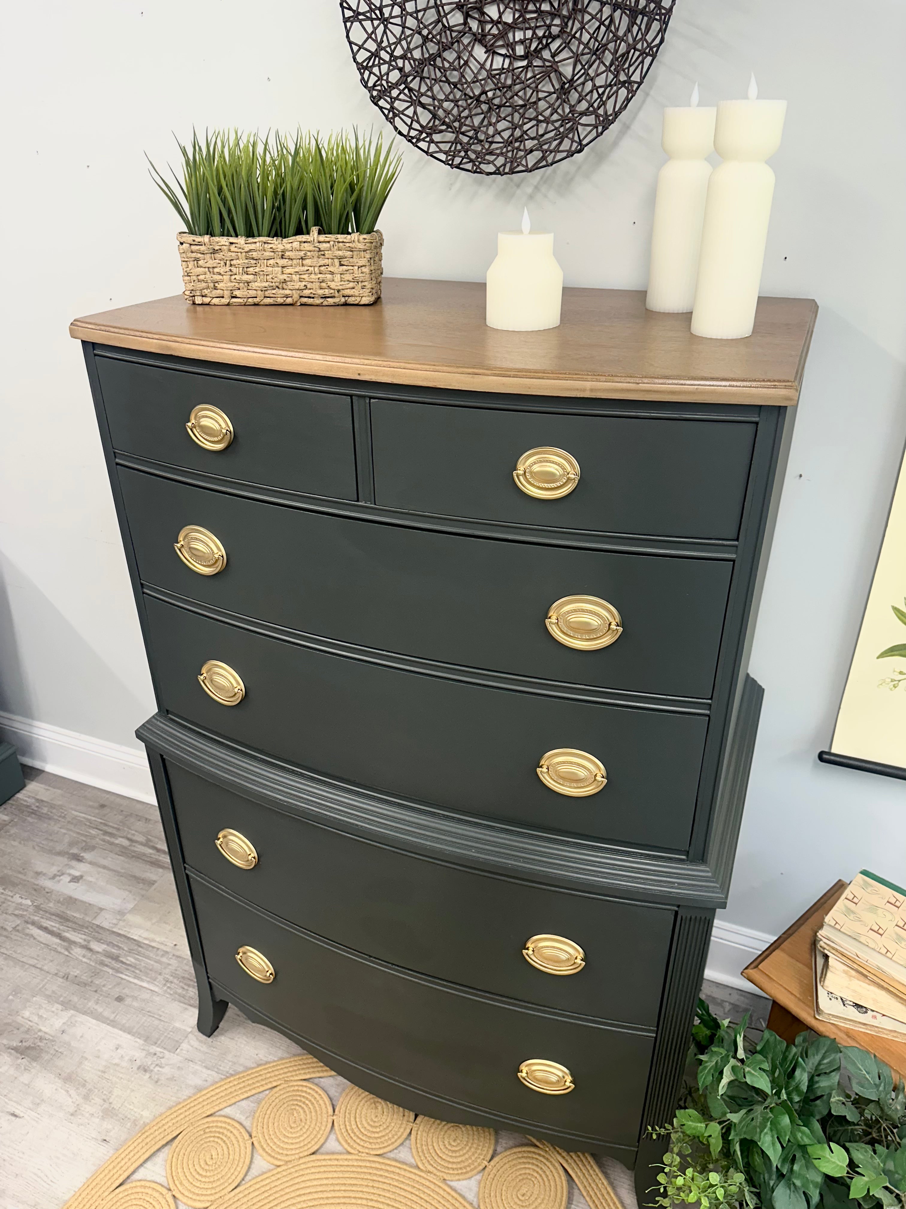 🌿Elegant Bowfront Dresser | Wellington Green + Vintage Charm