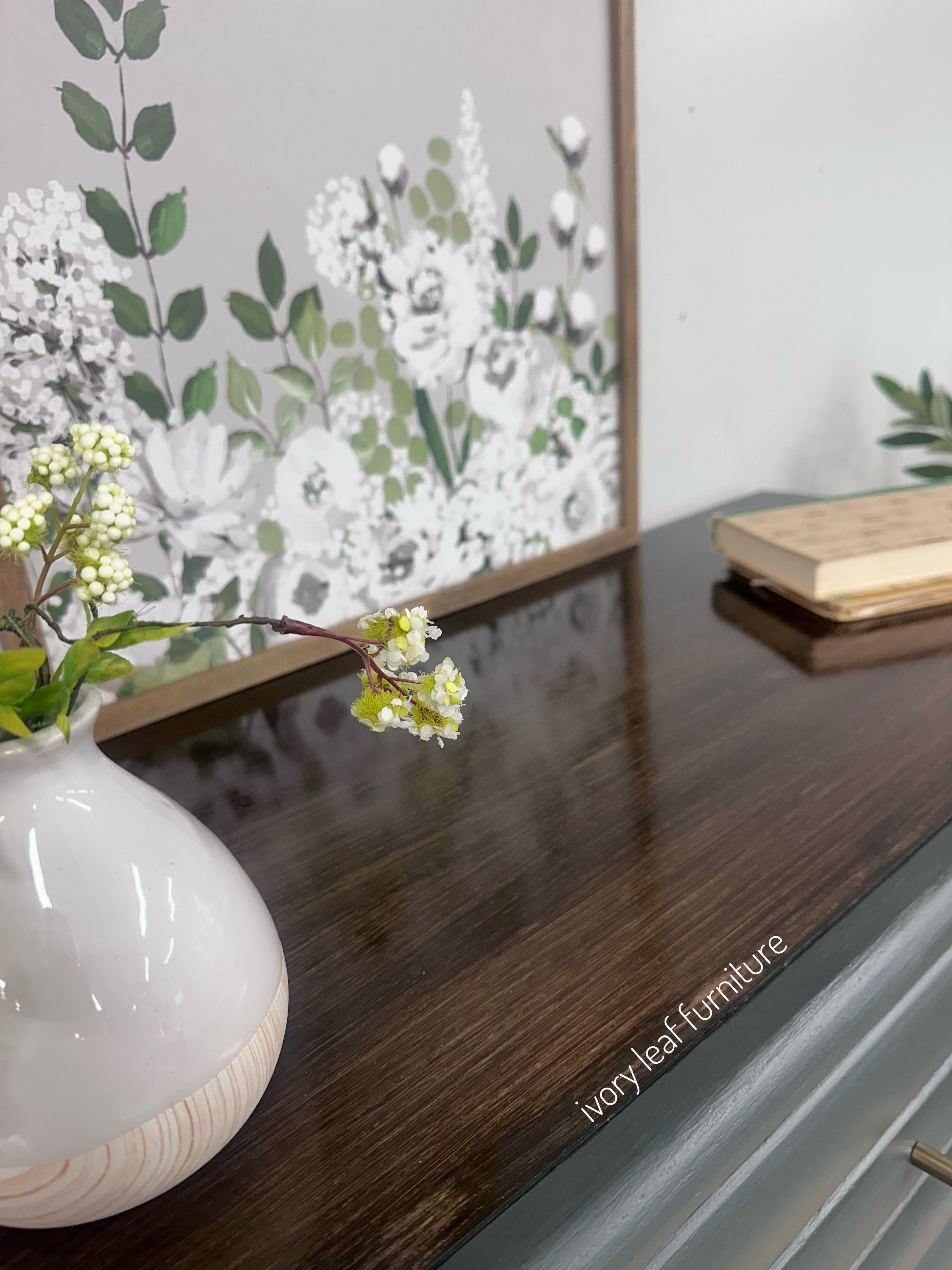 Fluted Five Drawer Chest of Drawers