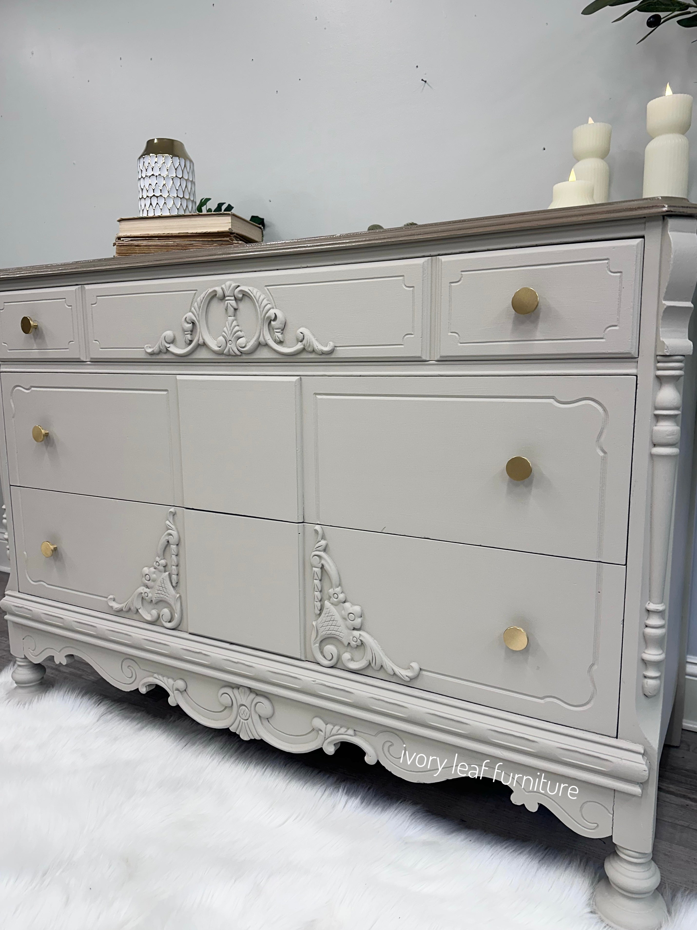 Vintage Solid Wood Dresser/Chest of Drawers-Neutral Finish