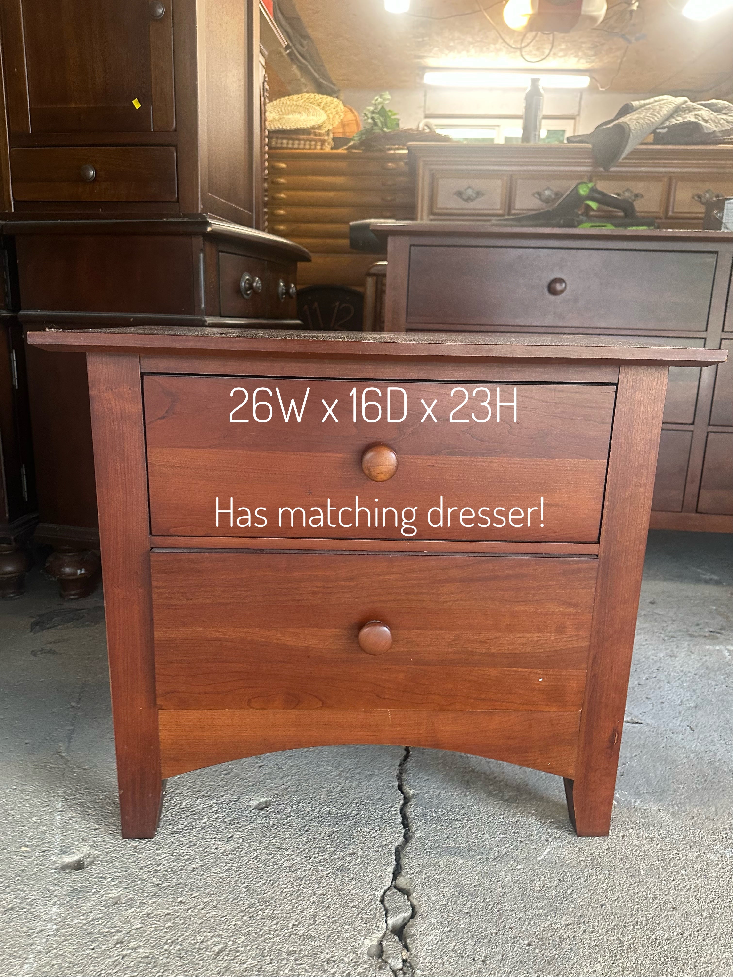 Nightstand -matching dresser! – Ivory Leaf