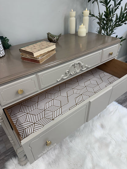 Vintage Solid Wood Dresser/Chest of Drawers-Neutral Finish