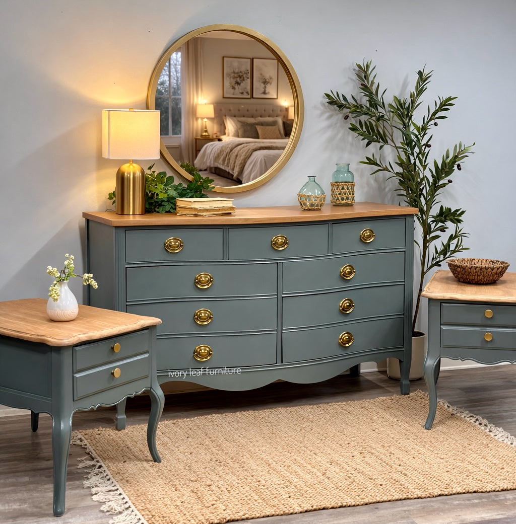 Bow-front Bedroom Set