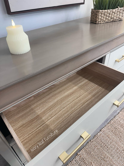 3 Piece Bedroom Set- Dresser + 2 Nightstands