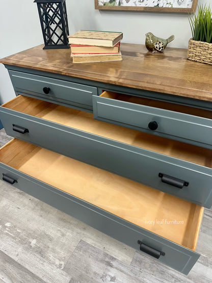 Solid Maple 5 Drawer Dresser