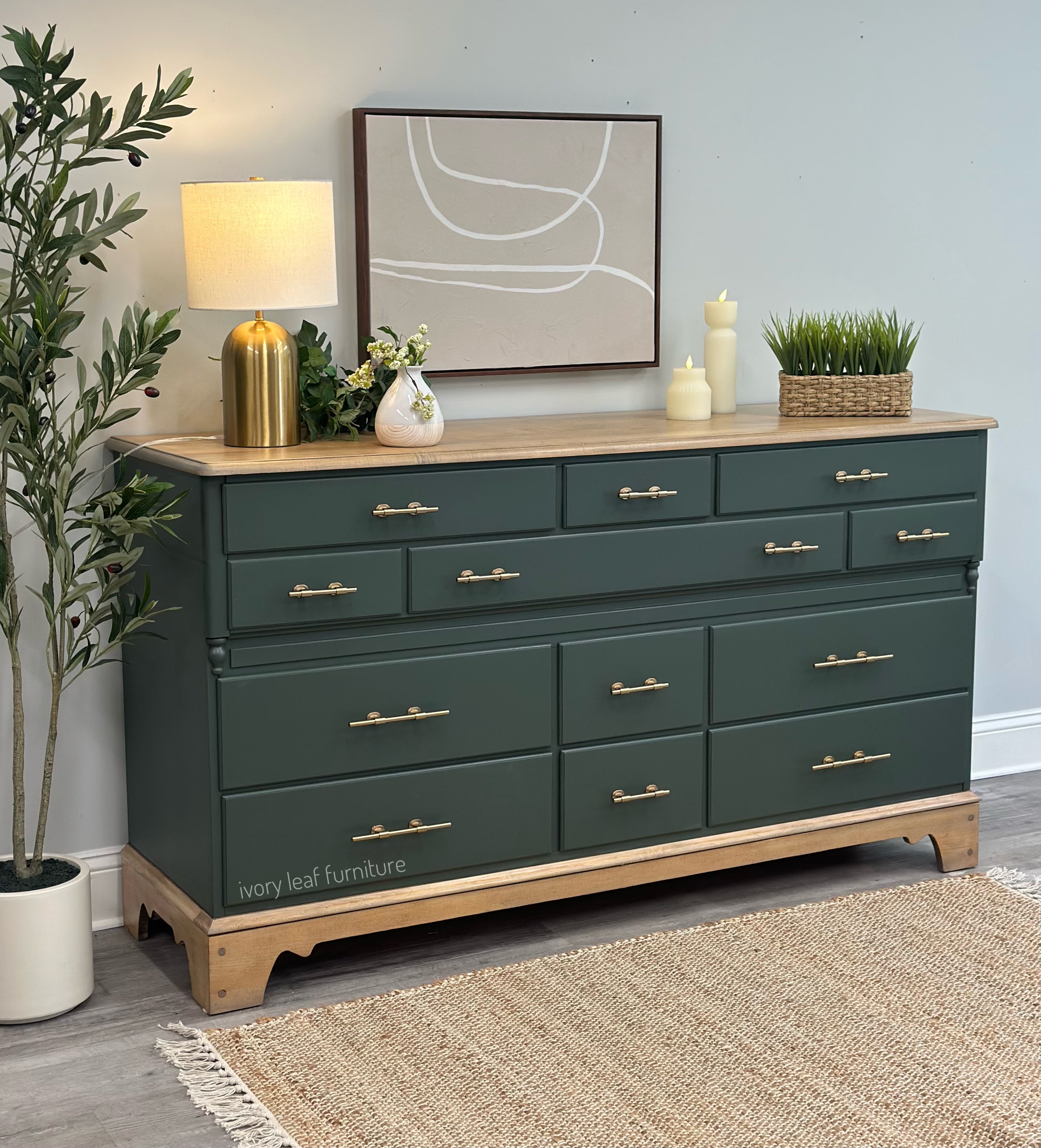 Solid Rock Maple 12-Drawer Dresser