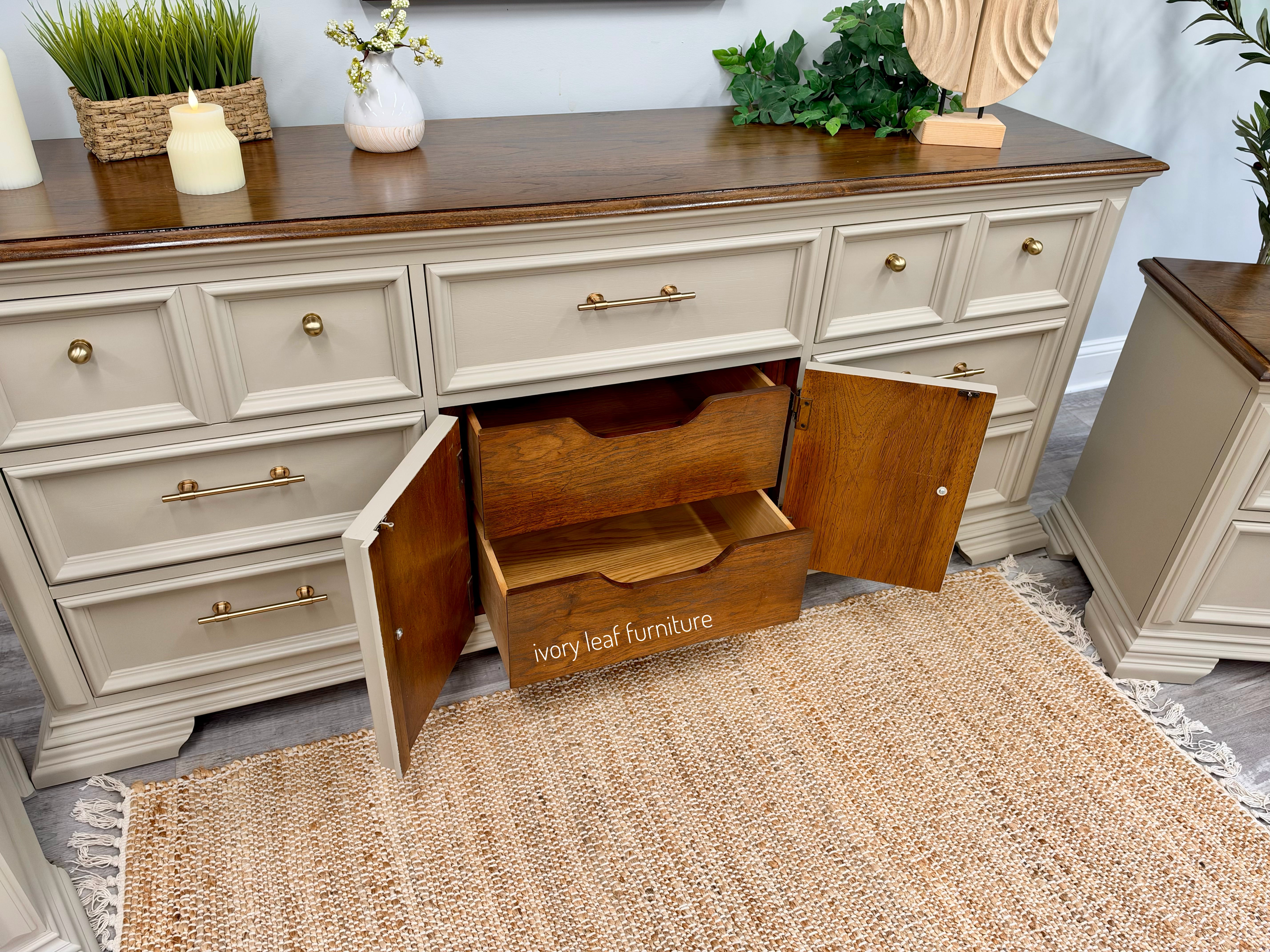 Thomasville 3-Piece Bedroom Set- Dresser + 2 Nightstands