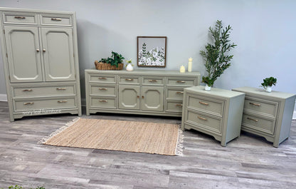 Thomasville 4-Piece Bedroom Set
