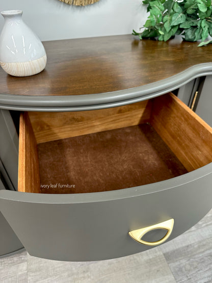 Elegant Modern Buffet/Sideboard