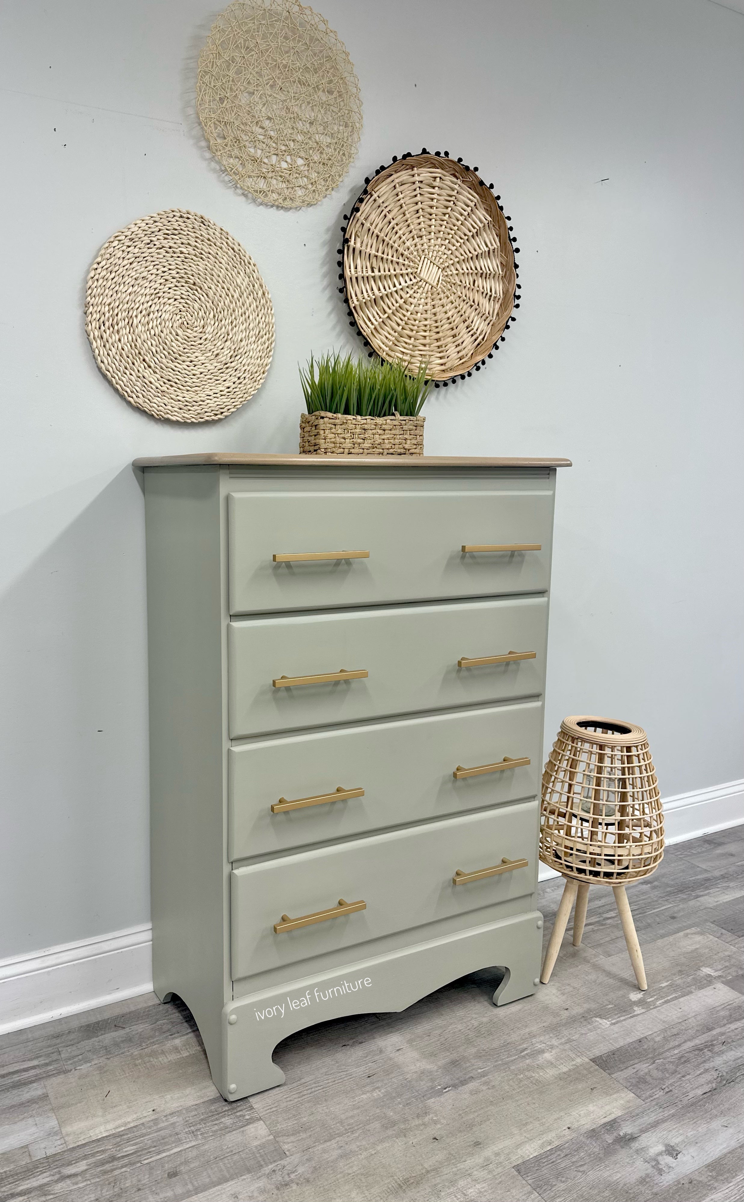 Maple 4 Drawer Dresser
