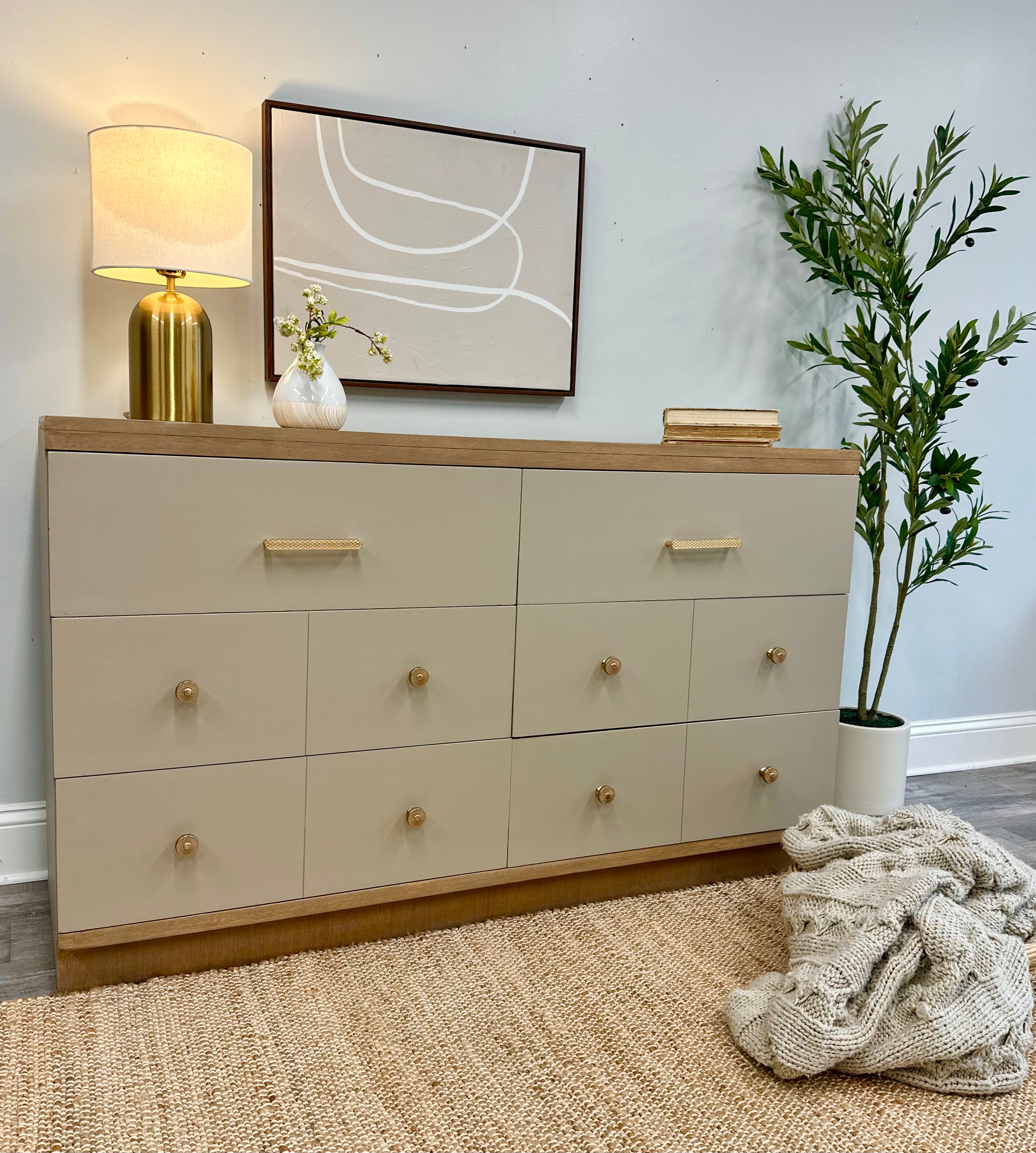 Mid Century Modern 6 Drawer Boutique Finished Dresser